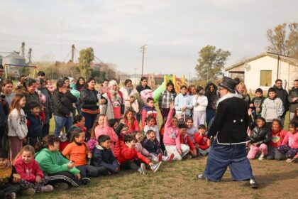 Con juegos y chocolate, los niños de Pueblo Doyle celebraron su día | FM Avenida