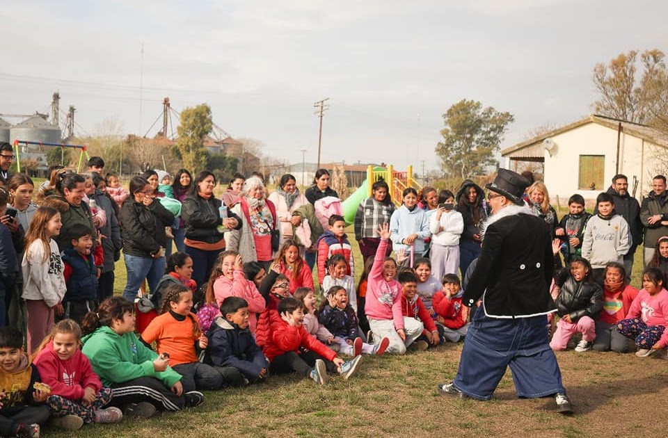 Con juegos y chocolate, los niños de Pueblo Doyle celebraron su día | FM Avenida