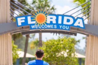 Cuál es el outlet más barato y mejor puntuado de Florida, según la inteligencia artificial | FM Avenida