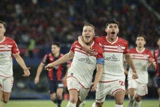 El balance de los equipos argentinos en las Copas: Estudiantes fue el único aprobado, River y Vélez se trajeron poco y lluvia de aplazos para el resto | FM Avenida