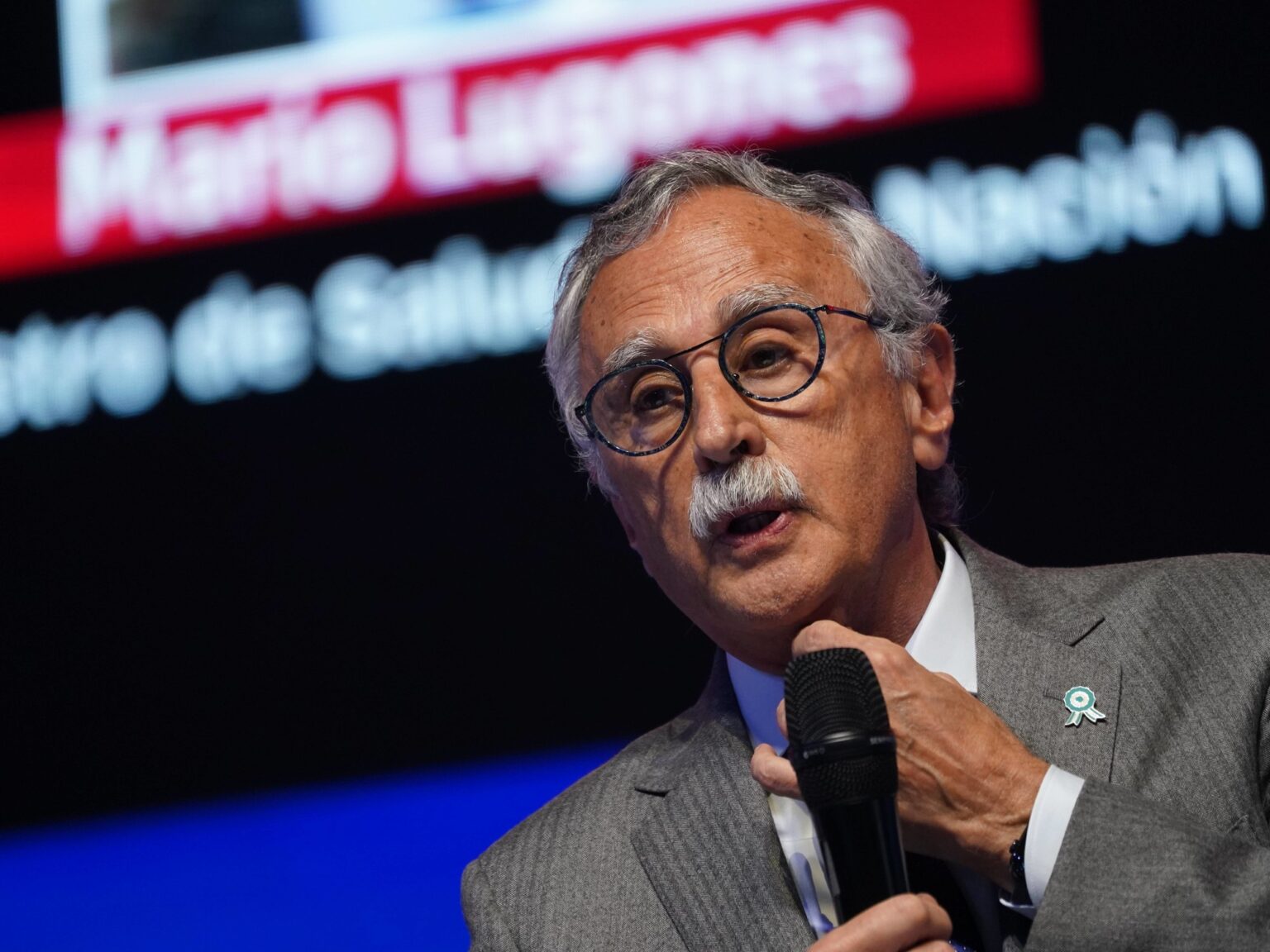 El ministro de Salud llamó "delincuentes" a los dueños del laboratorio que distribuyó el fentanilo contaminado | FM Avenida