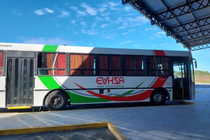 El pedido de una madre para que arreglen la rampa para discapacitados de los colectivos Evhsa | FM Avenida