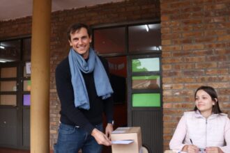 Ganó un banca hace dos meses, aún no asumió y ahora va por otra: Diego Hartfield vuelve a ser el candidato de Milei en Misiones | FM Avenida