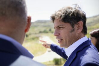 Kicillof estará en Tandil con Lunghi y en Villa Gesell con Barrera para entregar viviendas y habilitar obras | FM Avenida