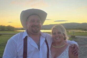 Llegaron a su fiesta de boda y descubrieron que el lugar estaba destruido: "Alguien se empecinó en arruinar esto" | FM Avenida