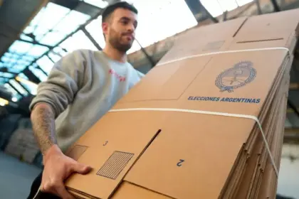 Provincia presentó el Comando Electoral y el operativo para las elecciones: 34 mil efectivos y 41 mil mesas de votación | FM Avenida