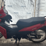 Recuperan una motocicleta robada gracias a la intervención de dos jóvenes | FM Avenida