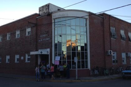 Rematan en septiembre la ex Clínica San Pedro para saldar deudas con extrabajadoras | FM Avenida