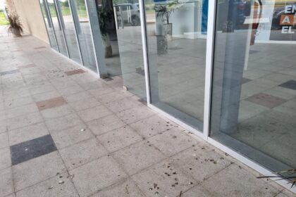 Siguen las quejas por la nueva Terminal de Ómnibus: "Todo destruido, nada que ver con lo que prometieron" | FM Avenida