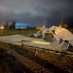 Temporal en Balcarce: fuertes vientos volaron techos, tiraron árboles y dejaron barrios enteros sin luz | FM Avenida
