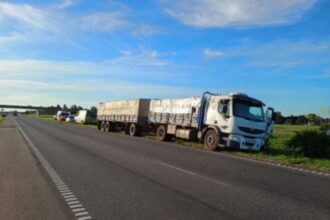 Chocaron un camión y un auto en ruta 9: no hubo heridos | FM Avenida