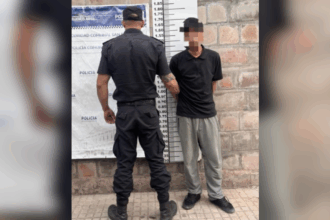 Cuatro aprehendidos, entre ellos tres menores, por una riña vecinal y agresión a la policía en la guardia del Hospital | FM Avenida