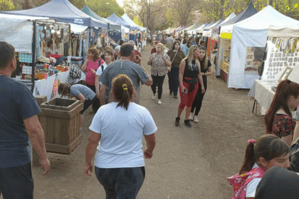Feria de Emprendedores y música en La Buena Moza este domingo | FM Avenida