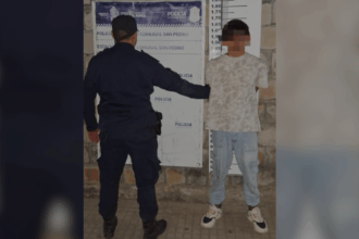 Joven aprehendido por amenazar a su pareja en la vía pública | FM Avenida