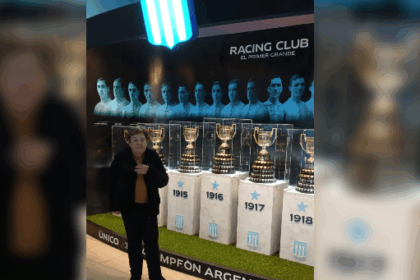 La historia de María Elena, la sampedrina que se hizo viral al conocer la cancha de Racing a los 83 años | FM Avenida