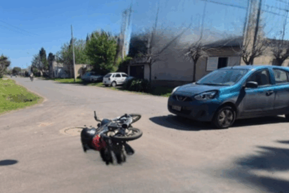 Motociclista herido tras chocar con un automóvil | FM Avenida