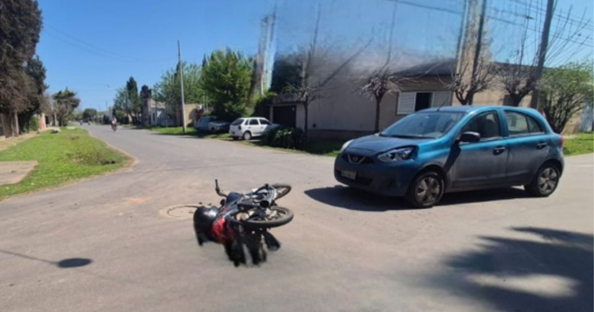Motociclista herido tras chocar con un automóvil | FM Avenida