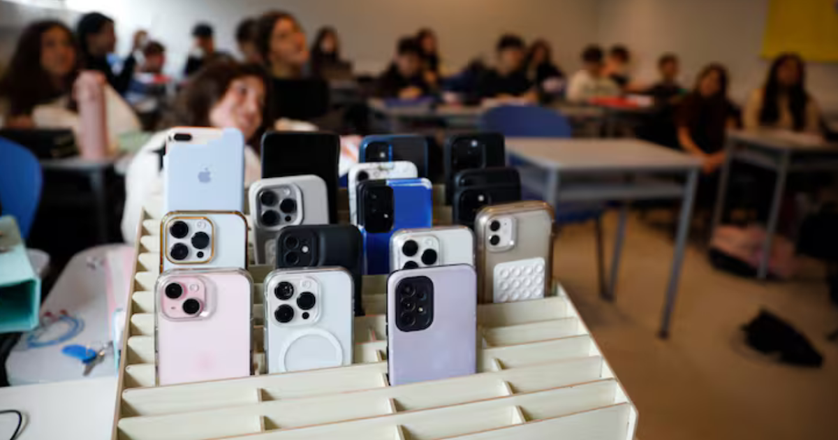 Restricción del uso de celulares en escuelas primarias: qué dice la ley aprobada en Diputados | FM Avenida