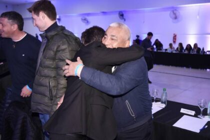 Salazar participó de un encuentro de Fuerza Patria encabezado por Kicillof | FM Avenida
