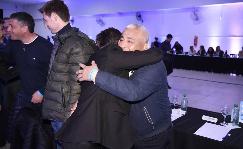 Salazar participó de un encuentro de Fuerza Patria encabezado por Kicillof | FM Avenida
