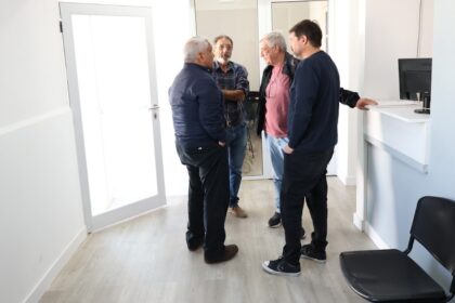 Salazar recorrió el espacio refaccionado del área de Discapacidad | FM Avenida