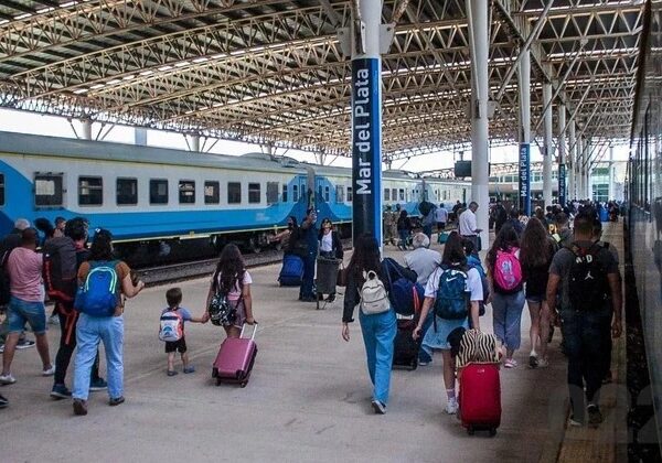Salieron a la venta los pasajes de tren de larga distancia para octubre: Días y precios | FM Avenida