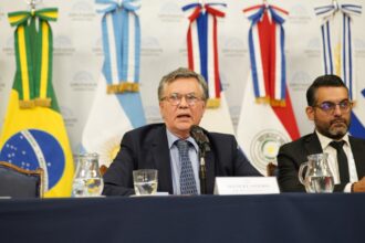 Tres candidatos para el organismo que marca la agenda del campo en América Latina | FM Avenida
