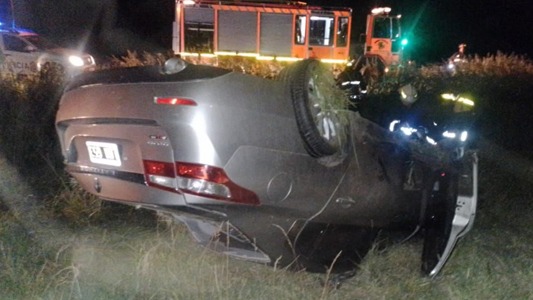 Accidente en la Ruta 188: un vecino de General Pinto volcó entre Ameghino y Lincoln | FM Avenida