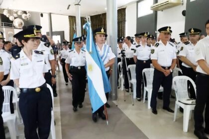 Acto por el 204º aniversario de la Policía Bonaerense, con reconocimientos y homenajes | FM Avenida