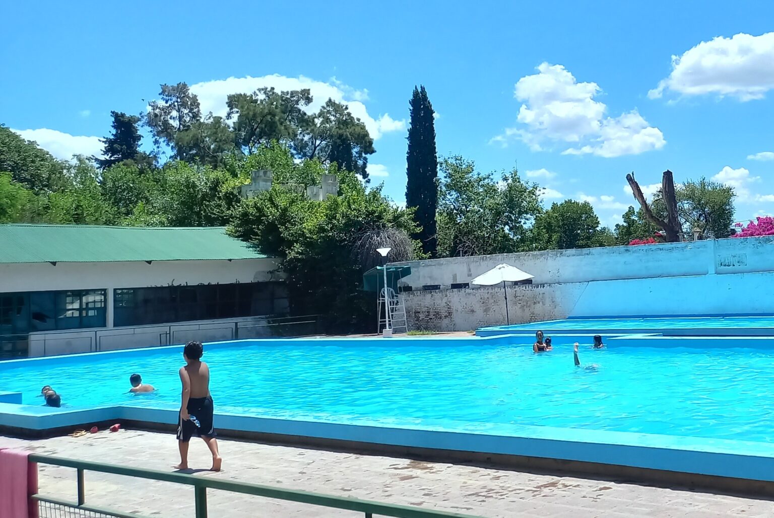 Comenzó la temporada en el ex Tiro Federal: cuánto vale para sampedrinos y cuánto para turistas | FM Avenida
