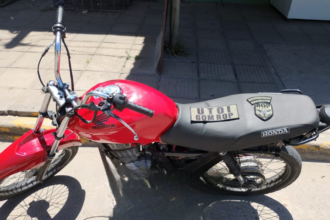 Detienen a un joven de 22 años que circulaba en una moto con numeración adulterada | FM Avenida