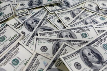 Dólar blue hoy: a cuánto cotiza este domingo 14 de diciembre | FM Avenida