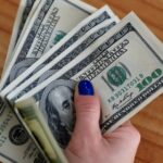 Dólar blue hoy: a cuánto cotiza este jueves 18 de diciembre | FM Avenida