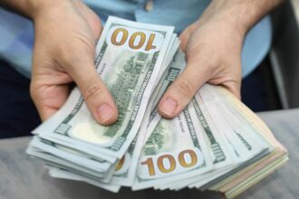 Dólar blue hoy: a cuánto cotiza este martes 16 de diciembre | FM Avenida