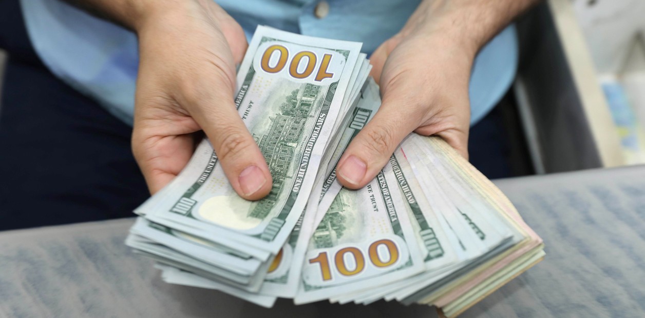 Dólar blue hoy: a cuánto cotiza este martes 16 de diciembre | FM Avenida