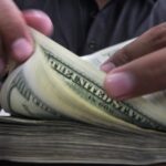 Dólar blue hoy: a cuánto cotiza este martes 23 de diciembre | FM Avenida