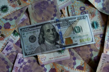 Dólar blue hoy: a cuánto cotiza este miércoles 24 de diciembre | FM Avenida