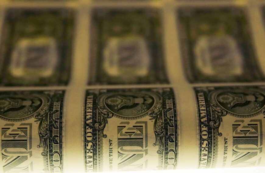 Dólar blue hoy: a cuánto cotiza este sábado 13 de diciembre | FM Avenida