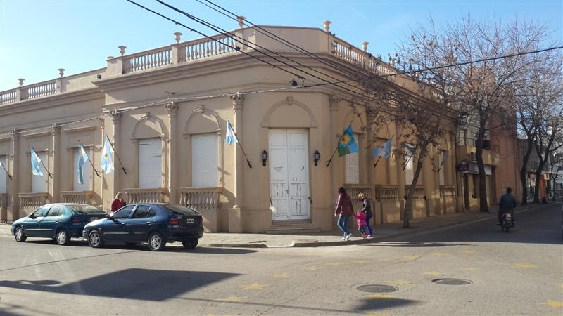 El Centro de Comercio cuestionó el aumento de tasas y la escasa participación de las entidades | FM Avenida