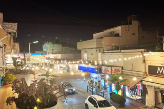 El Centro de Comercio destacó la colaboración público-privada para la decoración navideña en el centro | FM Avenida