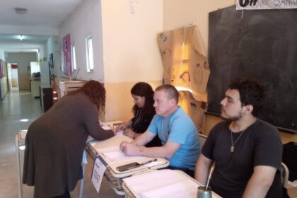 Elecciones 2025: comenzó el cronograma de pago a las autoridades de mesa | FM Avenida