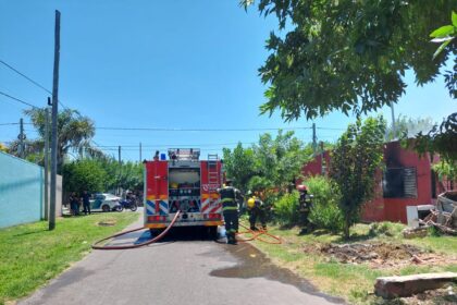 Incendio de vivienda en Alvarado al 1200 : dos personas trasladadas al Hospital | FM Avenida