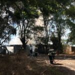 Incendio en Estrada al 300: trabajan cuatro dotaciones de bomberos | FM Avenida