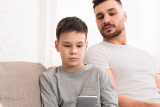 Más allá del control parental, construir confianza digital | FM Avenida