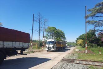 Paso a nivel de Basavilbaso: así es el tránsito que despierta quejas entre los vecinos | FM Avenida