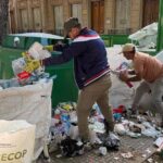 Retiran Puntos Verdes tras hallar animales muertos y restos de obra entre los residuos reciclables | FM Avenida