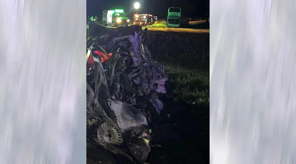 Trágico accidente en Ruta 3 altura San Miguel del Monte: tres muertos tras el choque entre un micro y un auto | FM Avenida