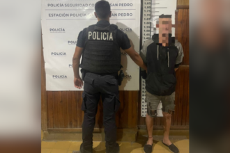 Un hombre y su hijo aprehendieron a un intruso que entró a un templo saltando un tapial | FM Avenida