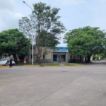 Una motociclista resultó herida tras chocar con un auto | FM Avenida