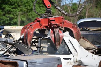 Vehículos incautados por el Municipio: cuál es el procedimiento para la compactación | FM Avenida